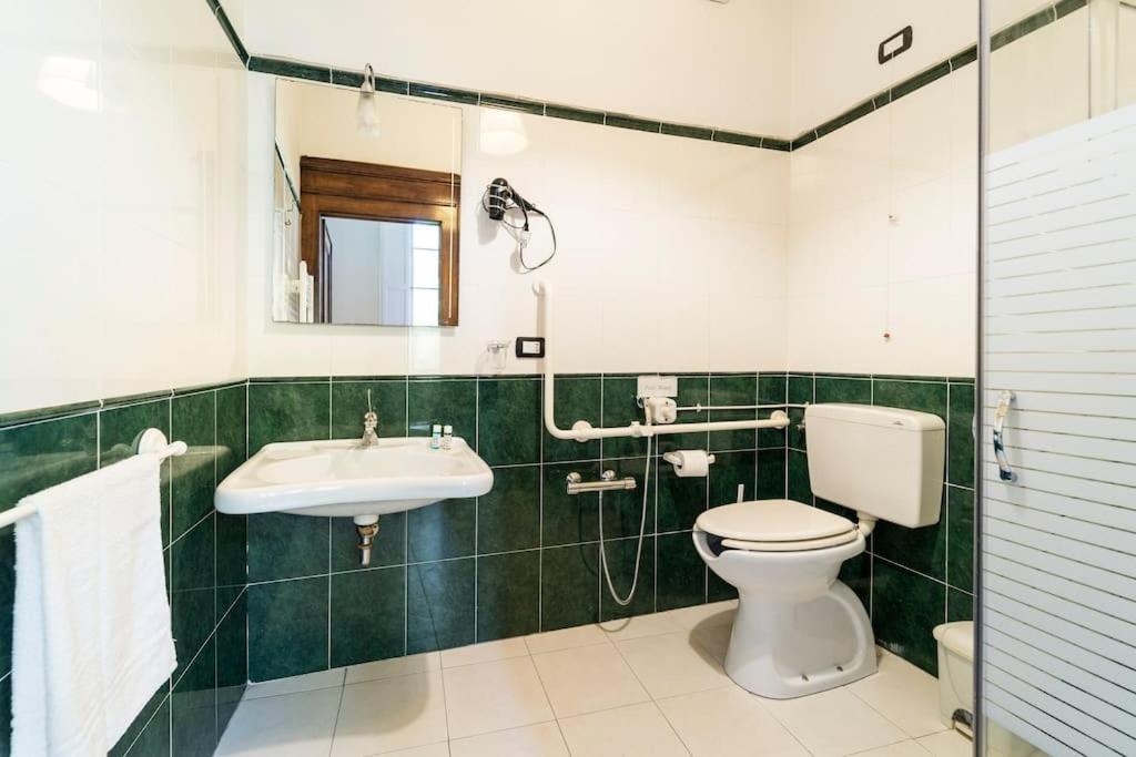 Appartamento Elegant Apt, Wi-Fi And Garden Bologna Esterno foto