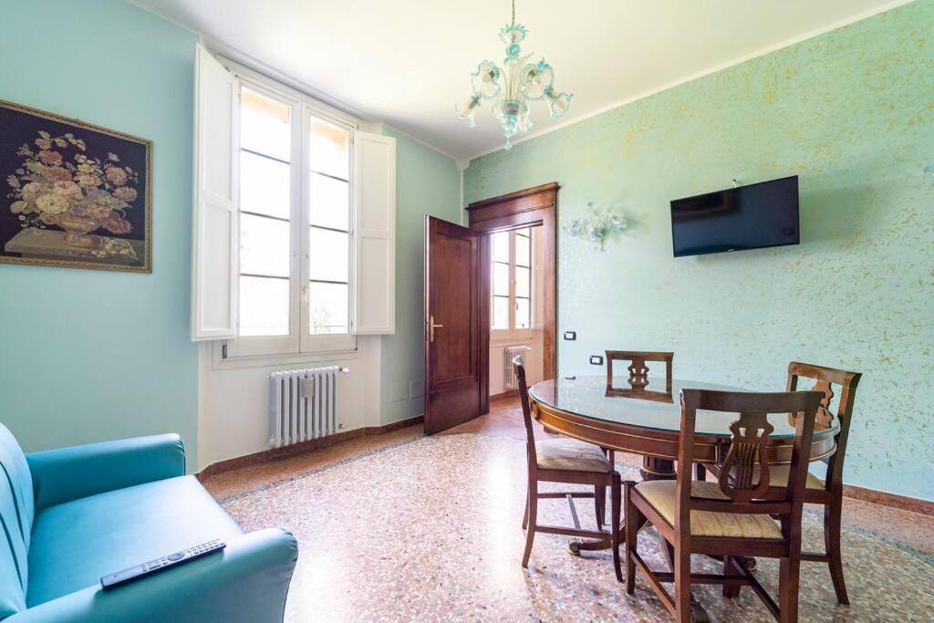 Appartamento Elegant Apt, Wi-Fi And Garden Bologna Esterno foto