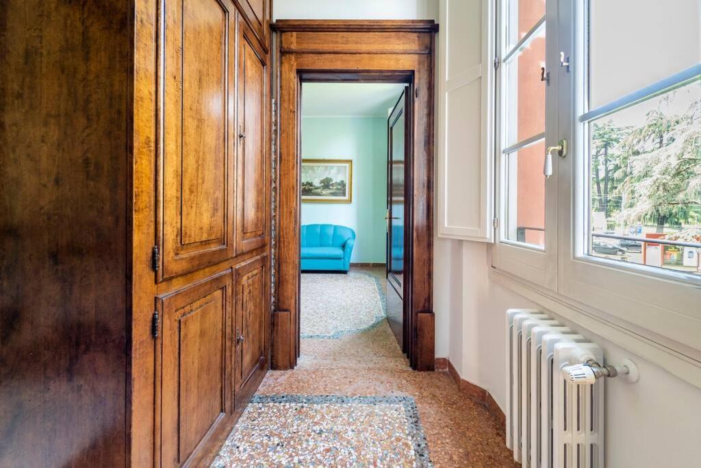 Appartamento Elegant Apt, Wi-Fi And Garden Bologna Esterno foto