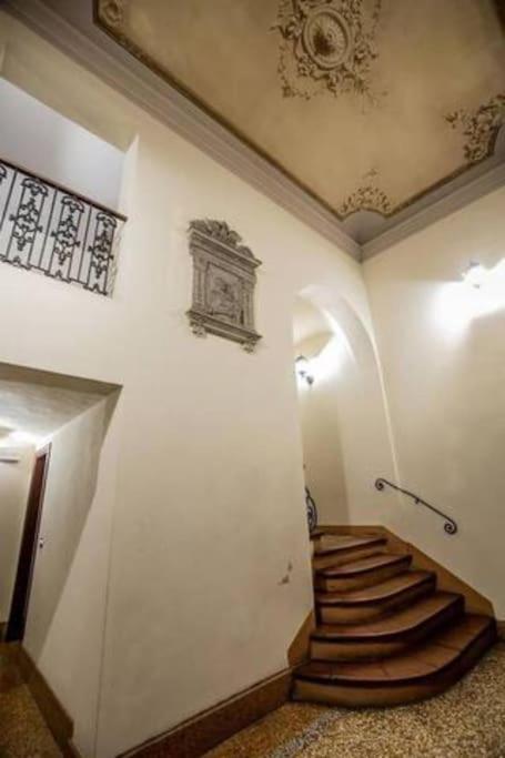 Appartamento Elegant Apt, Wi-Fi And Garden Bologna Esterno foto