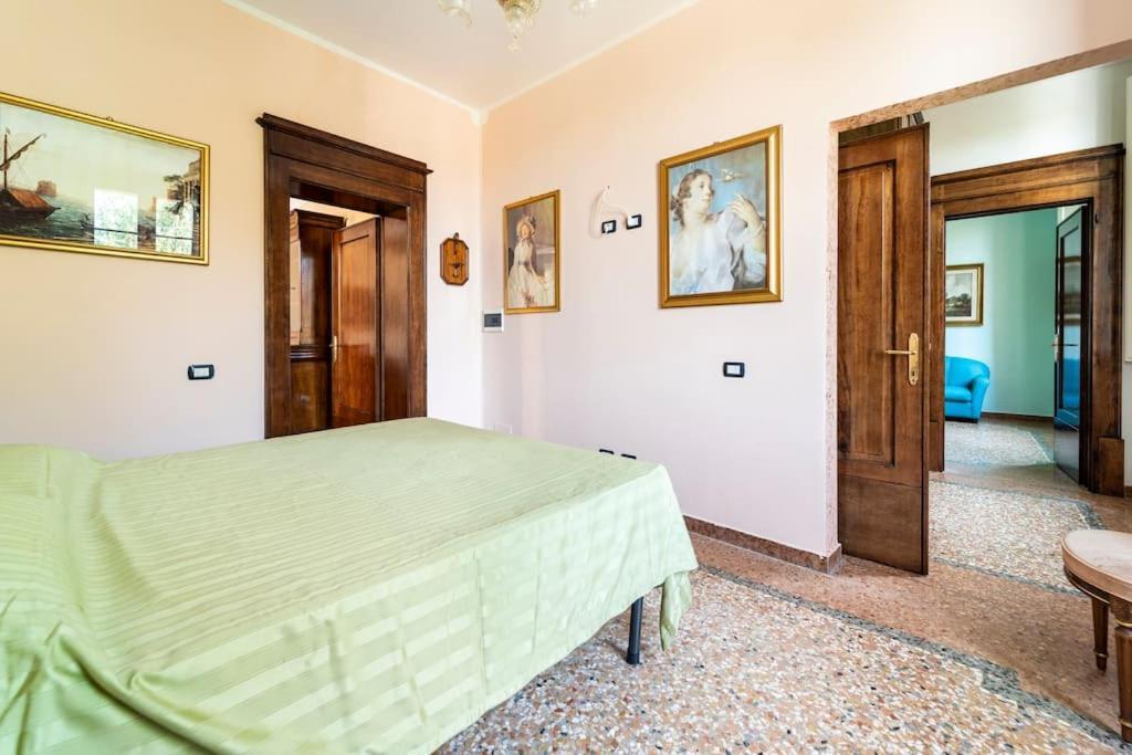 Appartamento Elegant Apt, Wi-Fi And Garden Bologna Esterno foto
